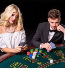Antarmuka VIP Roulette di aplikasi belegenbet dengan dealer dan roda roulette